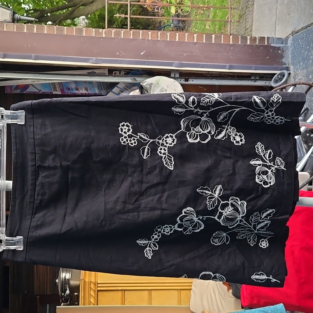 Women's skirt